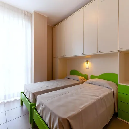 Charm Apartment *